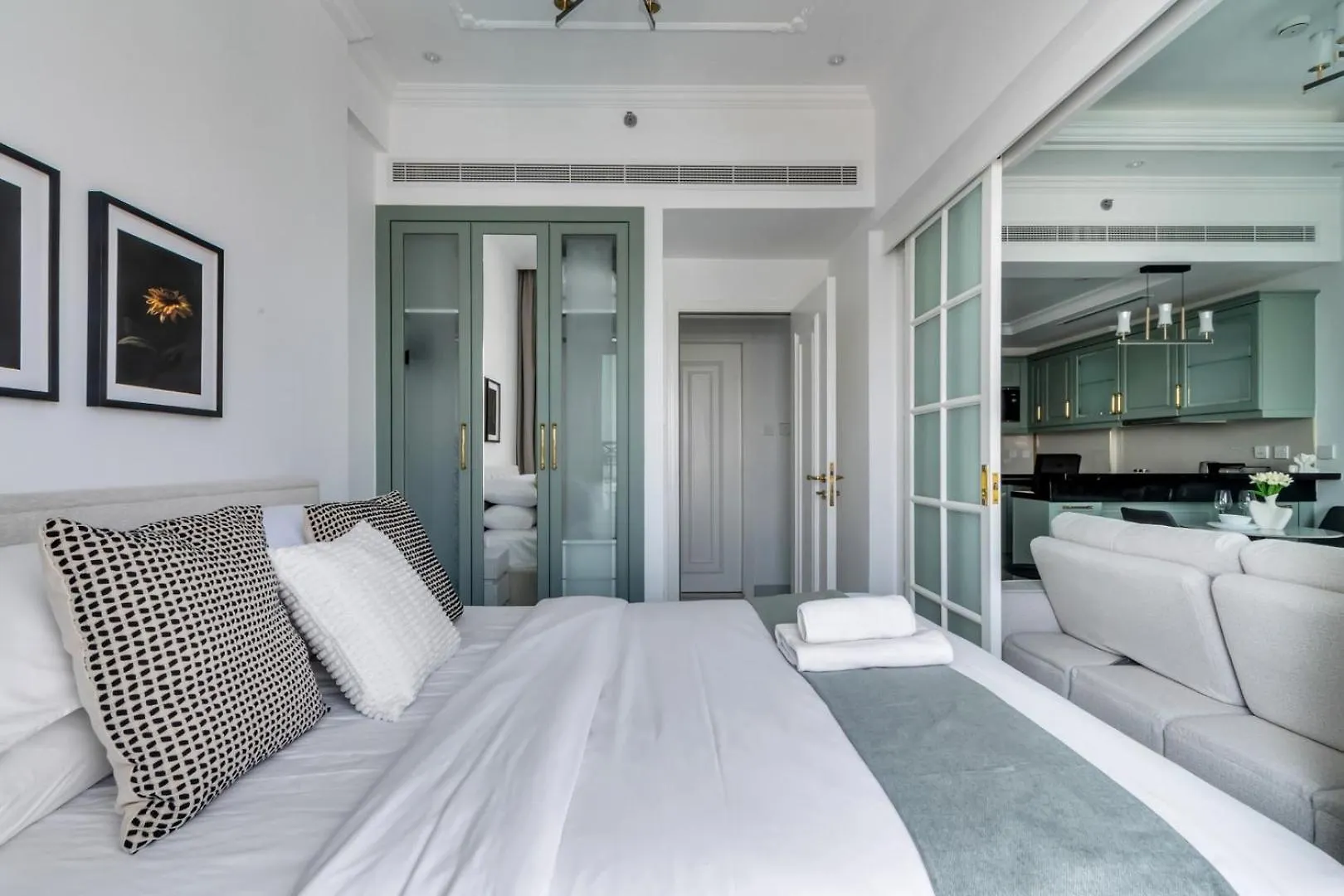 Apartmán Guestready - Luxurious Retreat Near Miracle Garden Dubaj