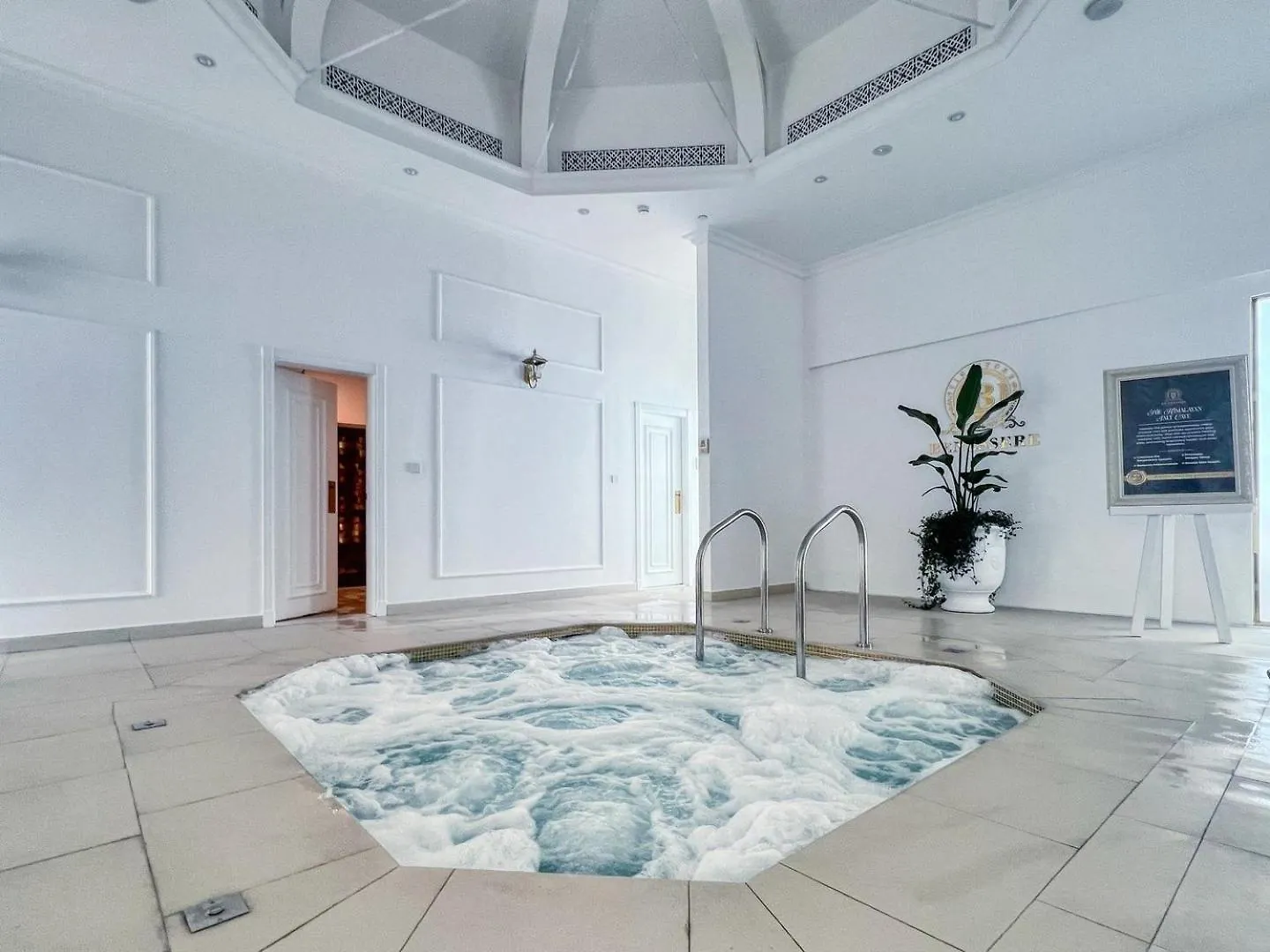 Guestready - Luxurious Retreat Near Miracle Garden Apartment Dubai