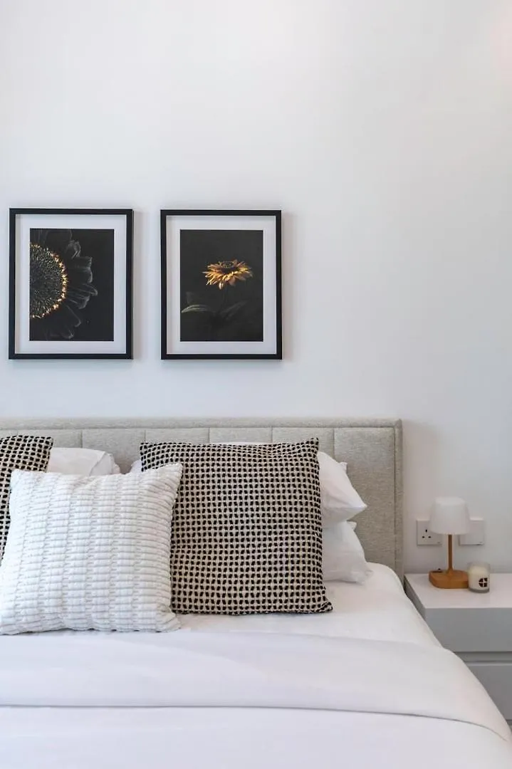 Guestready - Luxurious Retreat Near Miracle Garden Apartment Dubai 0*,  United Arab Emirates