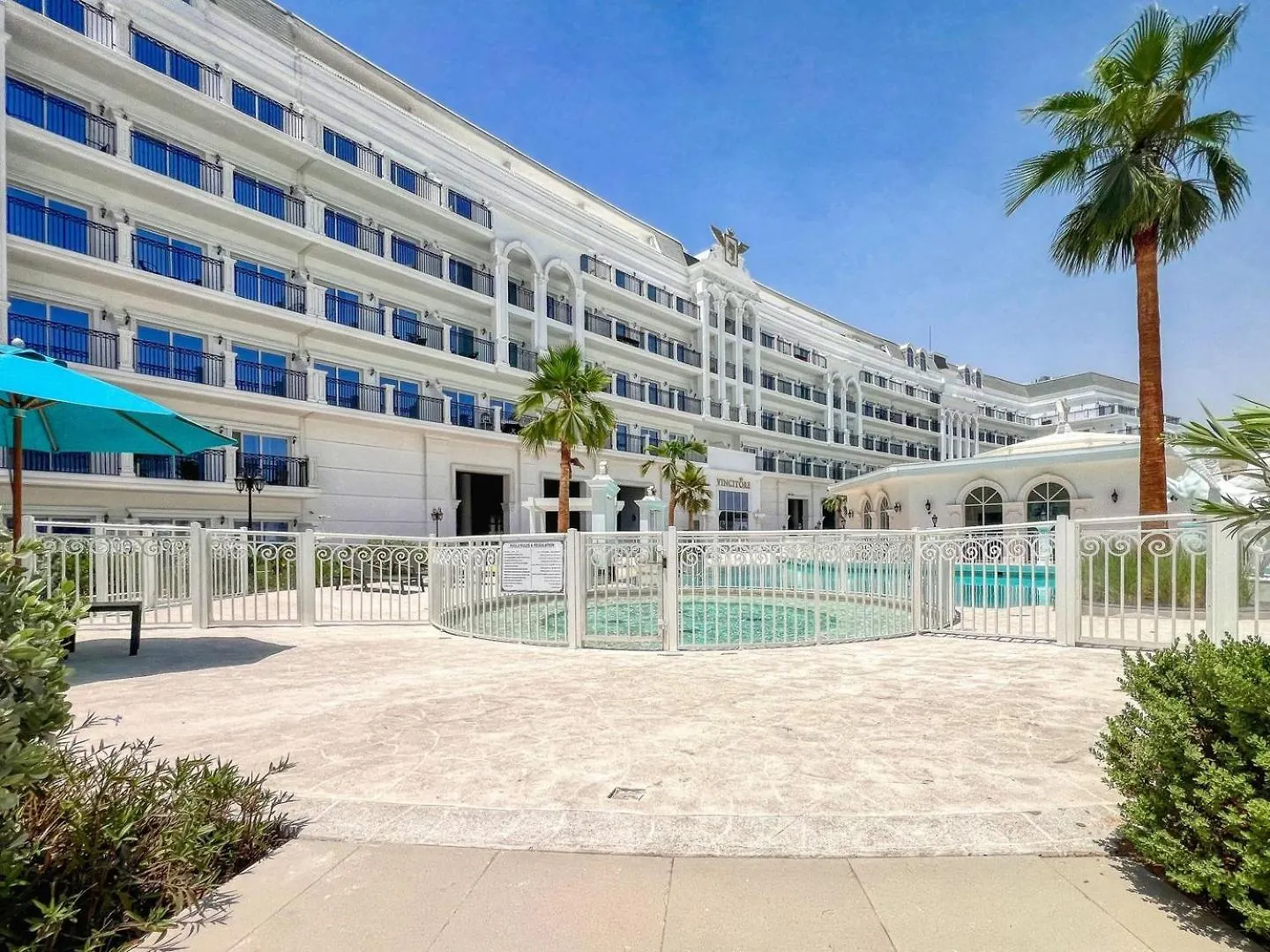 Guestready - Luxurious Retreat Near Miracle Garden Apartment Dubai United Arab Emirates